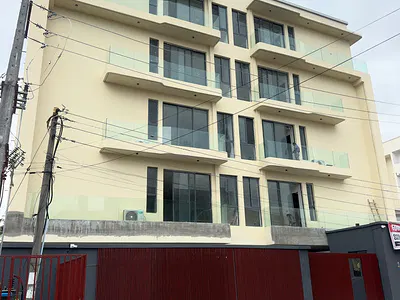 2 Bedroom Apartment with Swimming Pool