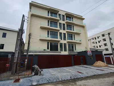 Luxury 2 Bedroom Apartment + Elevator in a Prime Location