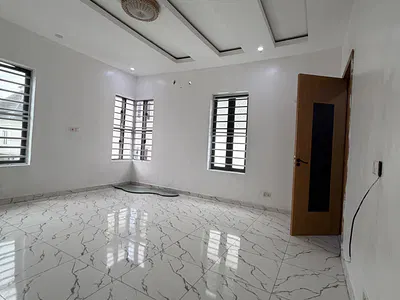 Well Built 5bedroom Detached Duplex with BQ