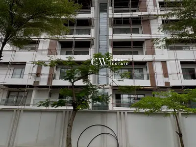 4 Bedroom Maisonette