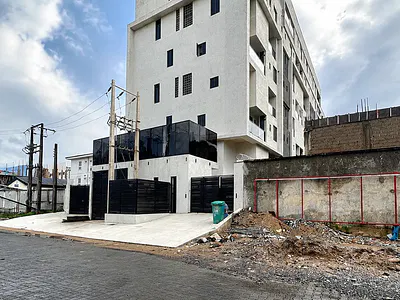 Tastefully Furnished 2 Bedroom Maisonette