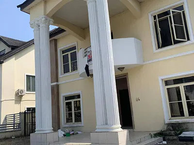 Luxury Spacious 5 Bedroom Detached Duplex