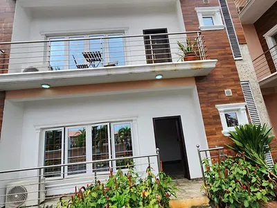 Well Maintained 3 Bedroom Furnished Apartment in Serene Location