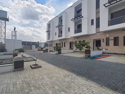 Luxury 4-Bedroom Terrace Duplex with BQ