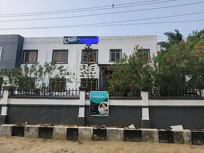 Commercial Property on 1000SQM
