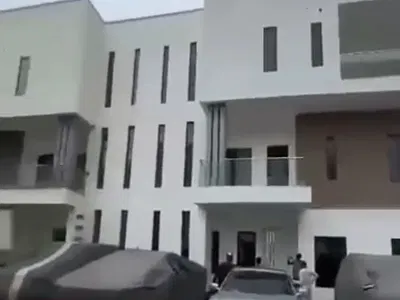 5 Bedroom Terrace Duplex with BQ