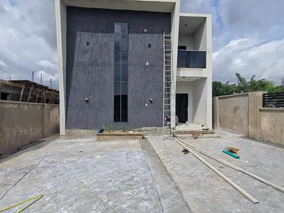 4 Bedroom Fully Detached Duplex with a BQ