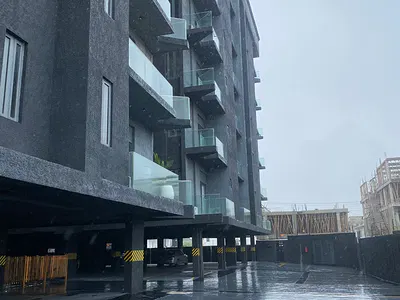 Exquisitely Built 2-Bedroom Apartment +BQ