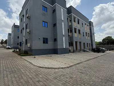 Brand New 3 Bedroom Spacious Apartment, BQ . Tarred Road