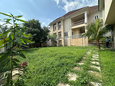 Luxurious 7 Bedroom Fully Detached Furnished Duplex, 2 Bedroom Chalet, BQ