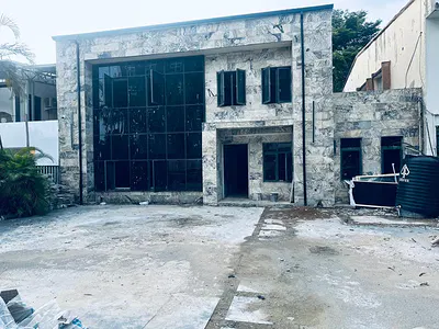 Investors Delight: Neatly Used 6 Bedroom Detached Duplex, BQ, C of O