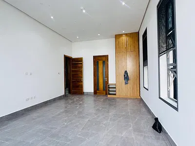 Excellent 5bedrooms Detached Duplex with Cinema and Pool, Elevator
