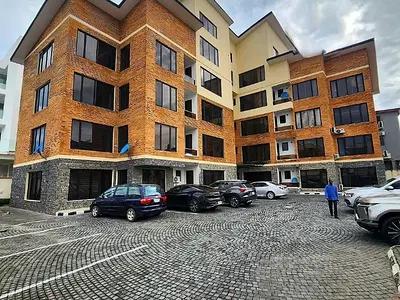 Fully Service 3bedroom Apartment with BQ