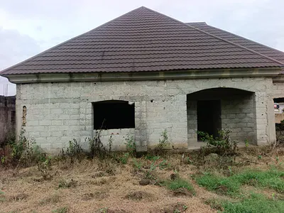 Luxury 3bedroom Fully Detach Bungalow Carcass in Lugbe. Abuja -- Nigeri