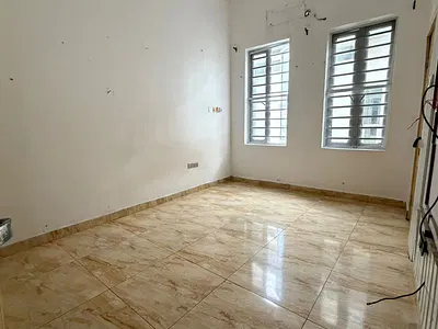 Spacious Room in a Shared Apartment