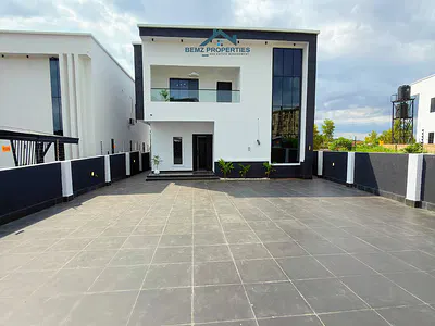 Brand New 5bedroom Fully Detached Duplex in a Gated Secured Estate