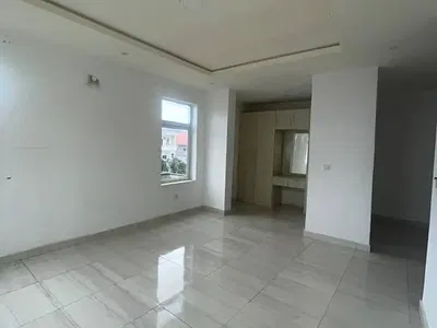 Spacious 2 Bedroom Apartment