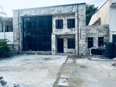6 Bedroom Detached Duplex