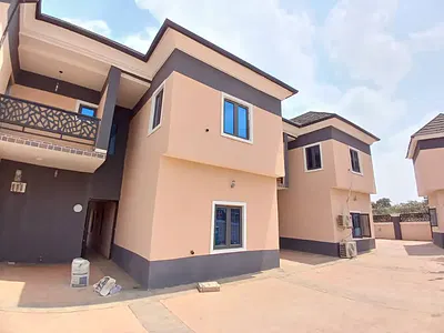 Luxury 4 Bedrooms Terraced Duplex with BQ in an Estate on Tarred Road.