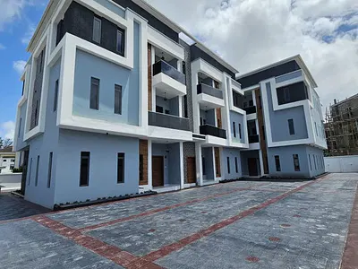 Brand New 2 Bedroom Apartment in a Flood Free Area