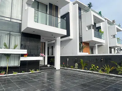 Styled 5 Bedroom Fully Detached Duplex + Gym + BQ + Swimming Pool