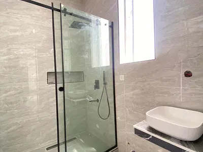 Gigantic 5 Bedroom Detached Duplex with Swimming Pool, BQ