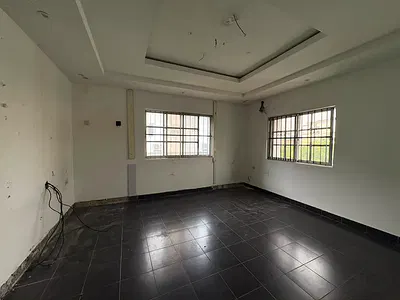 Fully Detached 5 Bedrooms Duplex with 2 Rooms BQ