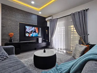 Brand New Luxury 3 Bedroom with a Mini Bar, PS4 Pro & 2 Pads, Work