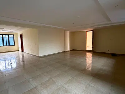 Very Spacious 2 Bedroom Apartment with Swimming Pool