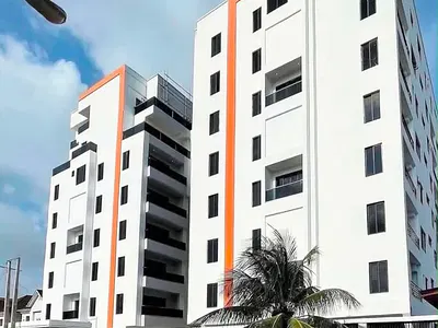 4 Bedroom Maisonette with BQ
