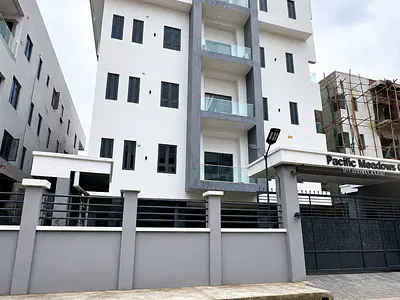 3 Bedroom Apartment with a Room BQ with En Suite Bedrooms
