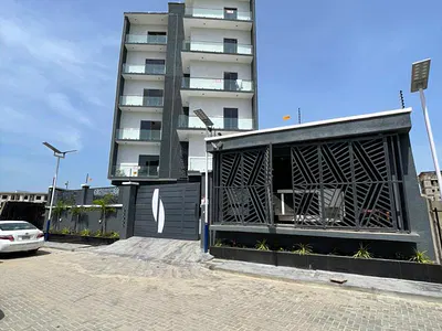 Luxury 3bedroom Apartment with BQ