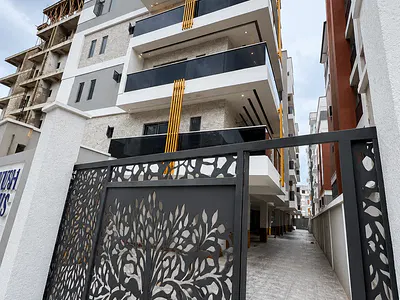3 Bedroom Apartment with a Room BQ (Flood Free)