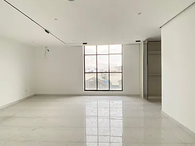 Newly Built 4 Bedroom Penthouse with BQ