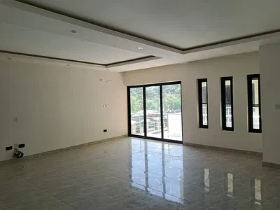 4 Units of Luxury 4 Bedroom Terrace Houses