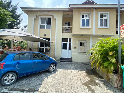 4 Bedroom Duplex