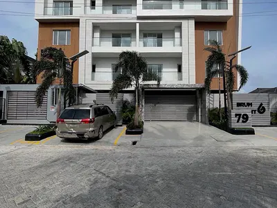 Fully Serviced 2 Bedroom Maisonette with Pool and Gym