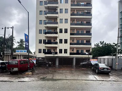 Serviced 2 Bedroom Penthouse with En-Suite Rooms