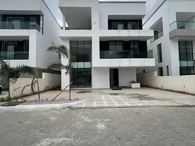 Alluringly Finished 5 Bedroom Detached Duplex +BQ, Elevator, Gym
