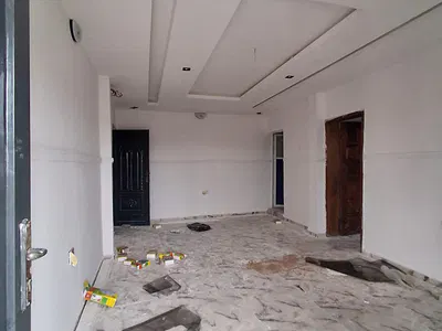 Very Clean and Spacious Miniflat Available