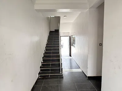 Luxury 3 Bedroom Terrace with BQ