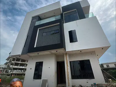 Elegant 4 Bedroom Semi-Detached Duplex with Prime Features
