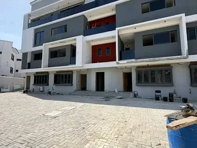 Exquisitely Finished 4 Bedroom Terrace Contemporary Finishing.