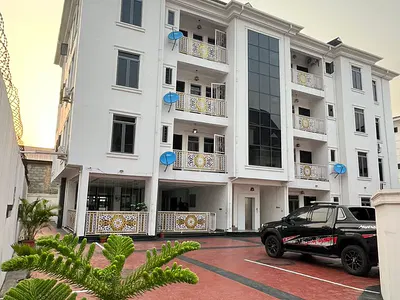 Lush 2 Bedroom Apartment with Swimming Pool