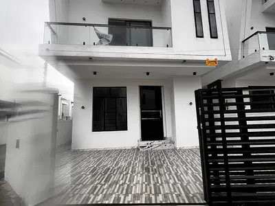 Luxury 4 Bedroom Fully Detached Duplex