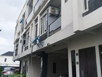 Fully Furnished 2 Bedrooms Apartment