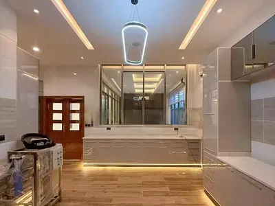 Luxury 5 Bedroom Detached Duplex