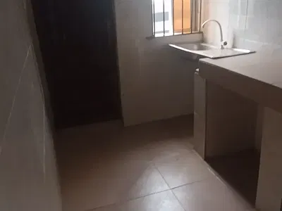 Clean Spacious Room and Parlor Self Contain with 2 Toilet, Big Kitchen