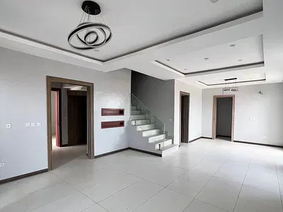 Luxury 4 Bedroom Maisonette with BQ