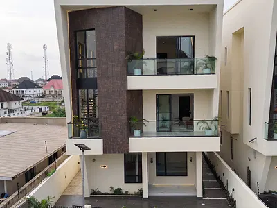 Luxury 5-Bedroom Fully Detached Duplex